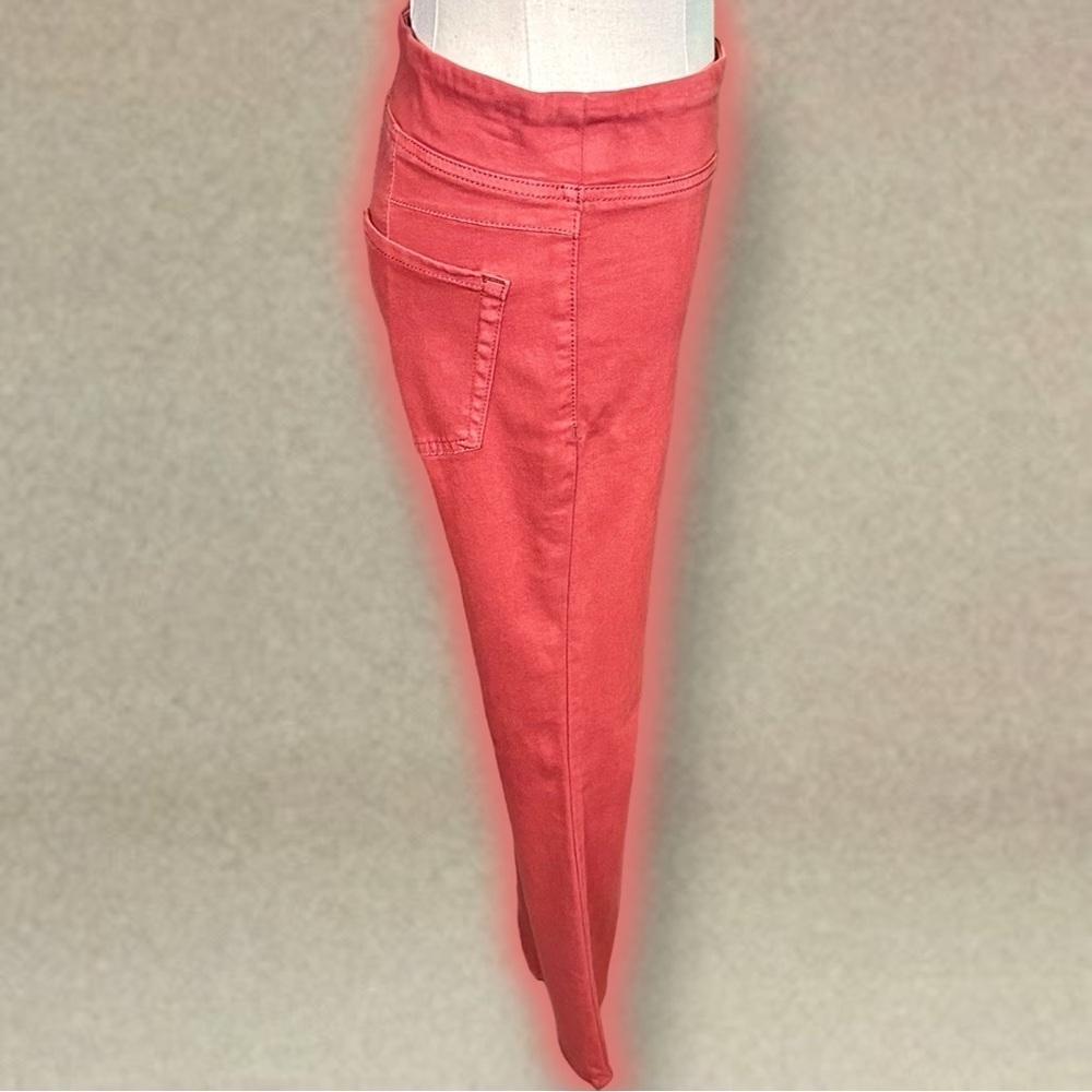 NWT We The Free ‘In My Feelings’ Mid-Rise Crop Bootcut Jeans in Maroon Size XS - Picture 16 of 16